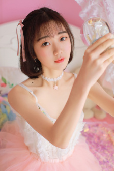 小和尚把荫蒂添的好舒小说